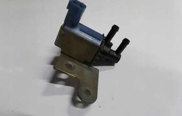 Nissan Murano Z50 Vacuum valve A83600Z50
