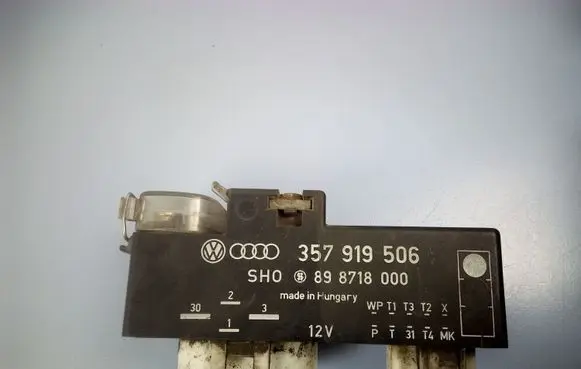 Volkswagen Sharan Coolant fan relay 357919506 898718000
