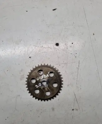 Subaru Outback Camshaft pulley/ VANOS 