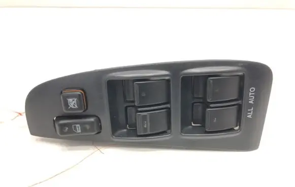 Toyota Avensis T250 Electric window control switch 84802-05210-B0