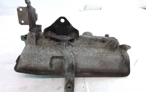 Mercedes-Benz B W245 Rocker cam cover A6400100667