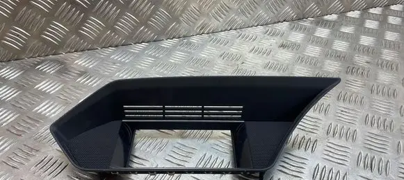 Mercedes-Benz E W212 Radio/GPS head unit trim A2126801336