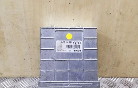 Audi A4 S4 B5 8D Engine control unit/module 0261203554 0261203555 8D0907557B