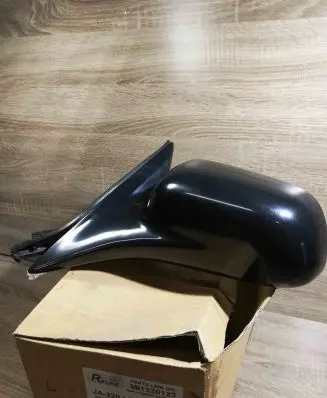 Mitsubishi Galant Front door wing mirror part mi1320123 ja320lph