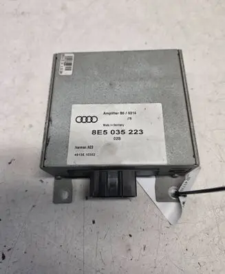 Audi A4 S4 B6 8E 8H Sound amplifier 8E5035223