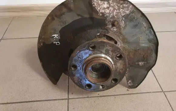 Volkswagen Transporter - Caravelle T5 Front wheel hub