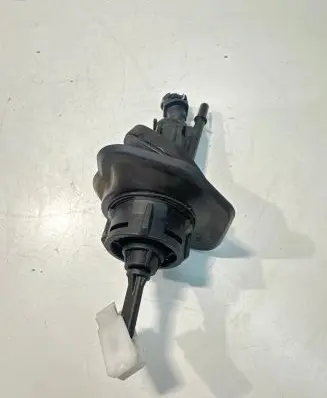 Volvo V50 Clutch master cylinder 3M517A543AE 041218