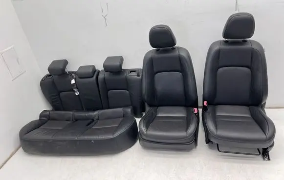 Lexus CT 200H Seat set 