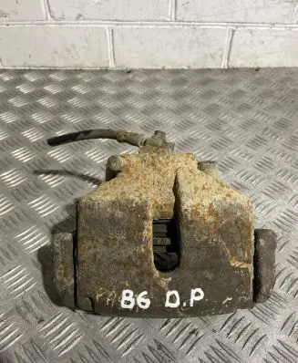 Volkswagen PASSAT B6 Front brake caliper