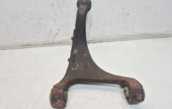 Hyundai Santa Fe Rear upper control arm/wishbone