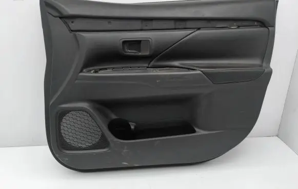 Mitsubishi Outlander Front door card panel trim