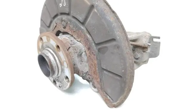 Volkswagen PASSAT B6 Front wheel hub spindle knuckle