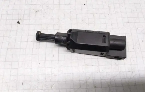 Clutch pedal sensor