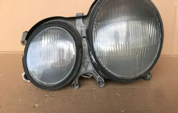 Mercedes-Benz E W210 Headlight/headlamp 15060700