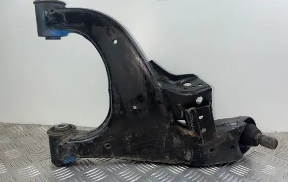 Infiniti QX80 Rear upper control arm/wishbone 5Y12
