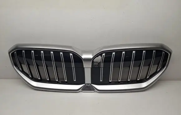 BMW 5 G60 G61 Front bumper upper radiator grill 5A017A9 5A076E4 66315A076E4