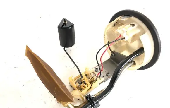 Toyota Corolla E120 E130 Fuel level sensor 1961400110