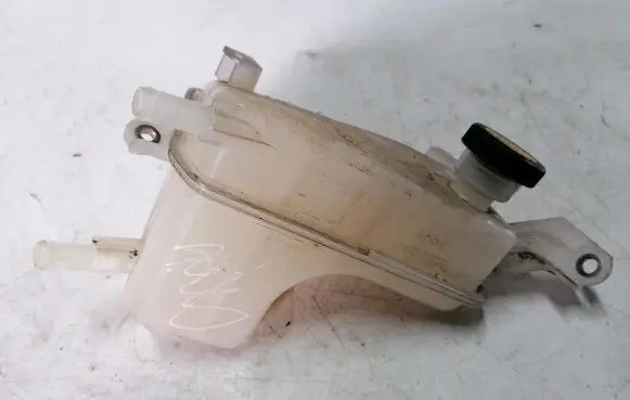 Toyota Prius (XW30) Coolant expansion tank/reservoir 1648028080