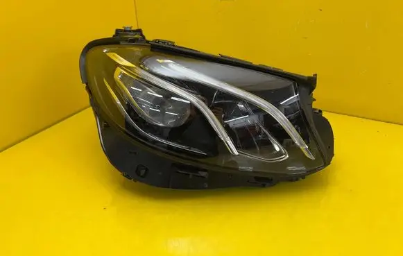 Mercedes-Benz E W213 Headlight/headlamp A2139068808