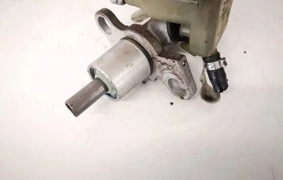 Audi A6 S6 C5 4B Master brake cylinder 