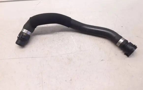 Mercedes-Benz E W212 Engine coolant pipe/hose 2125019982 0BL625412 130388
