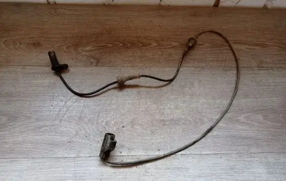 Volvo XC90 ABS brake wheel speed sensor 10071160483 9496981