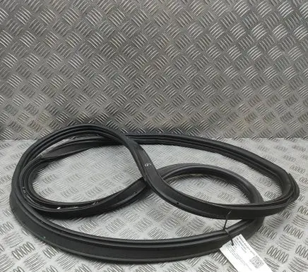 Ford Explorer EV Trunk rubber seal (body) R2KBS404A07AD