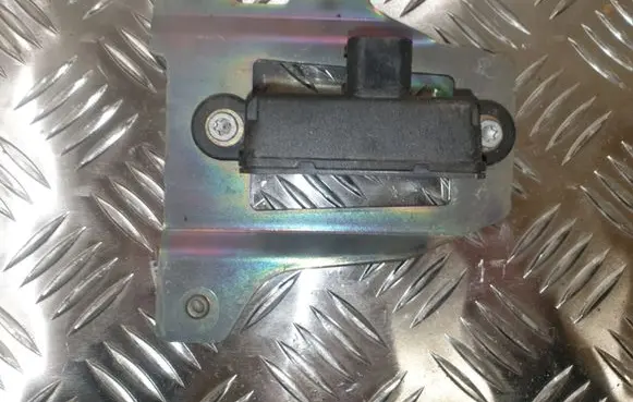 BMW 3 E90 E91 Acceleration sensor 6850374 6784969 14786210