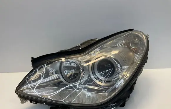 Mercedes-Benz CLS C219 Headlight/headlamp