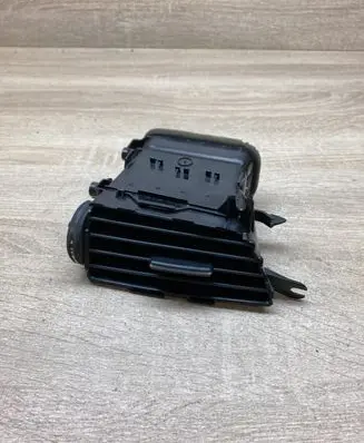 Mercedes-Benz C W204 Dashboard side air vent grill/cover trim 07741002