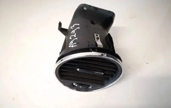 Mercedes-Benz CLS C219 Dash center air vent grill a2138300154