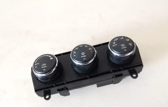 Chrysler Sebring (JS) Climate control unit p55111886ab