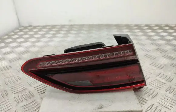 Volkswagen Arteon Tailgate rear/tail lights 3G8945307N