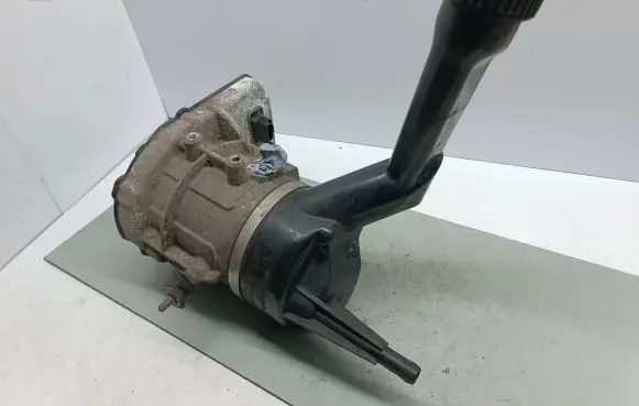 Peugeot 308 Power steering pump 9684979180 GEP58C A0015321