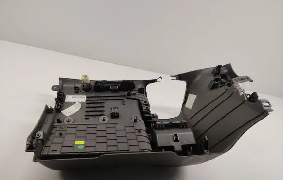 Glove box