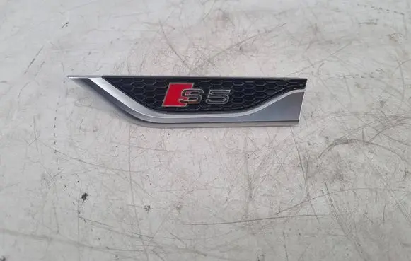 Audi S5 F5 Fender model badge letters 8W6853601C