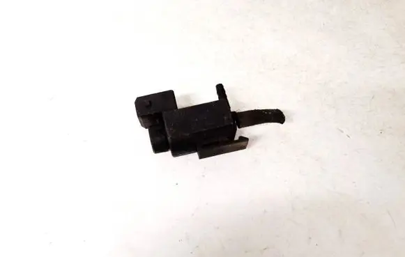BMW 5 GT F07 Turbo solenoid valve 7810831 7.02318.00