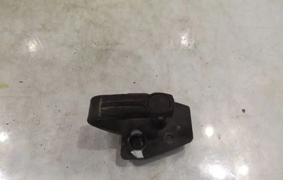 Citroen Berlingo Front door lock loop/hook striker 