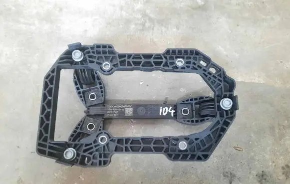 Volkswagen ID.4 A/C compressor mount bracket 1EA820034A 1EA816579B
