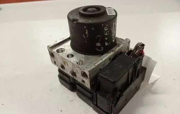 Ford Focus C-MAX ABS Pump 3M512M110CA 10020700304