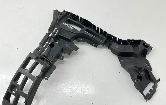 Volvo XC90 Rear bumper mounting bracket 31663175