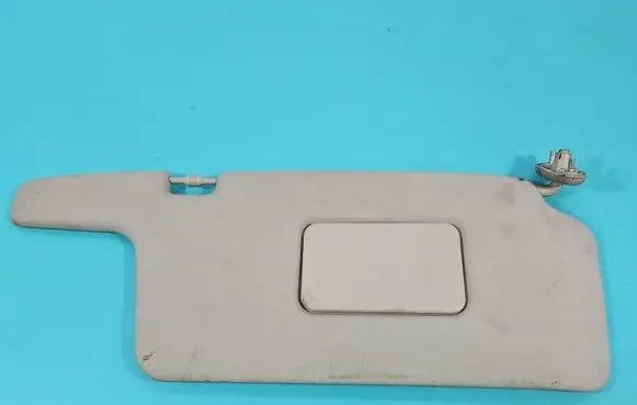 Sun visor
