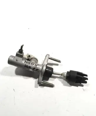 Toyota Hilux (AN10, AN20, AN30) Clutch master cylinder 
