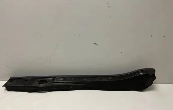 BMW i4 Fender end trim 7486826