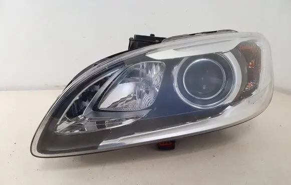 Volvo V60 Headlight/headlamp 31420253 89908937