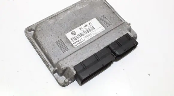 Volkswagen Polo Engine control unit/module 03D906033F