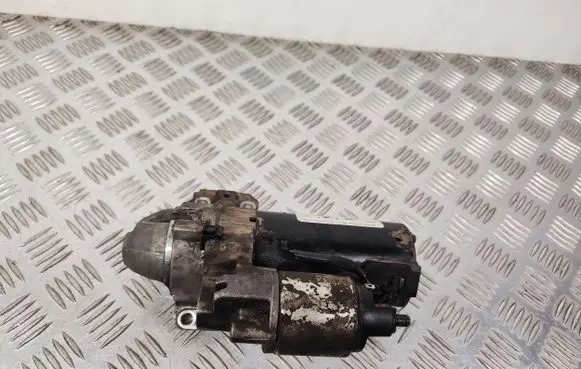 BMW 5 F10 F11 Starter motor 8515900