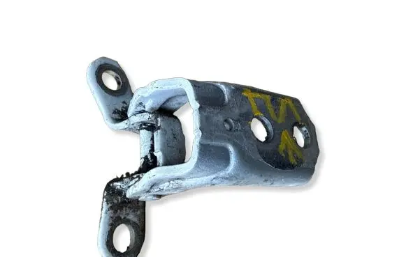 Nissan Juke I F15 Front door upper hinge