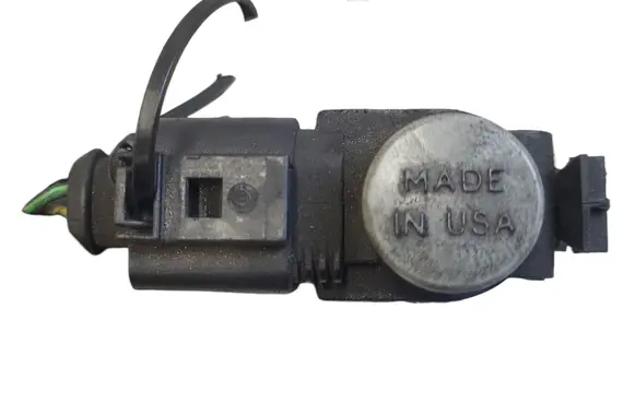 Volkswagen Golf VI Turbo solenoid valve 1K0906283A