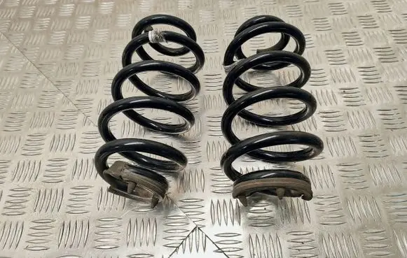 BMW 2 F46 Rear coil spring